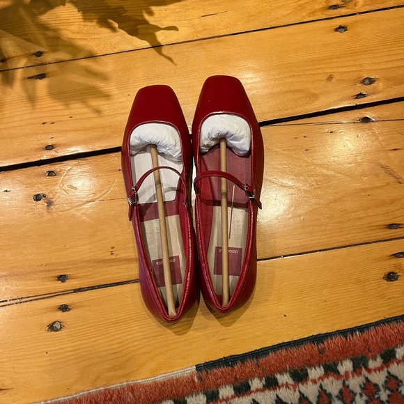 Dolce Vita Reyes Ballet Flats (NWT) - Picture 4 of 6